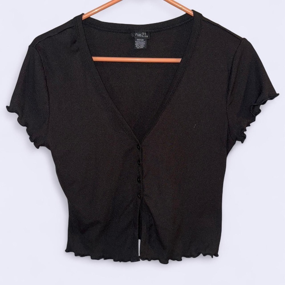 rue21 Black Ribbed Button Front Crop Top Medium Y2K Baby Tee